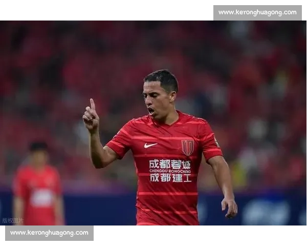 上港 3-1 力克河南止颓势 4 分紧追申花国安争冠悬念升级 上港 3-1 力克河南止颓势 4 分紧追申花国安争冠悬念升级
